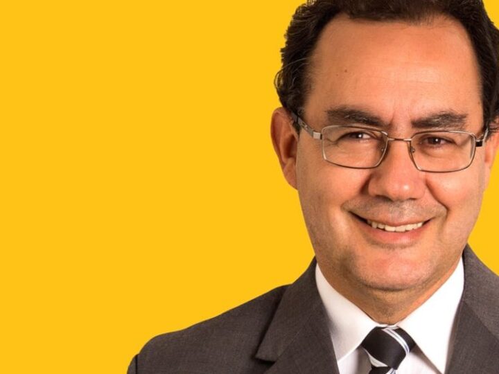 Augusto Cury: as críticas de um psicólogo ao escritor