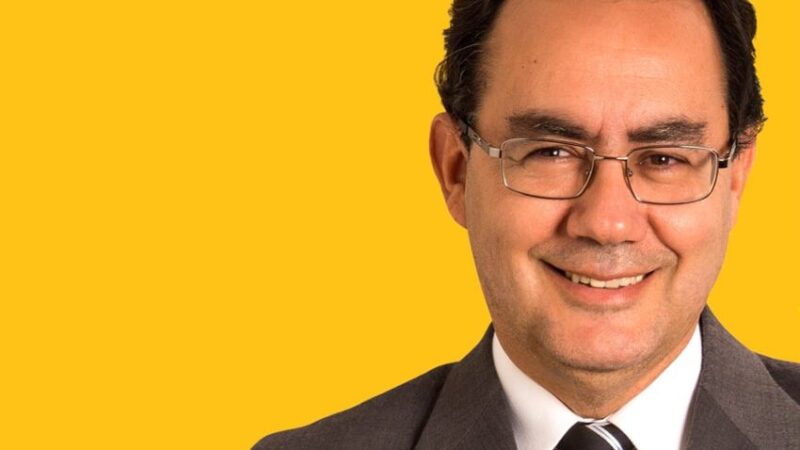 Augusto Cury: as críticas de um psicólogo ao escritor